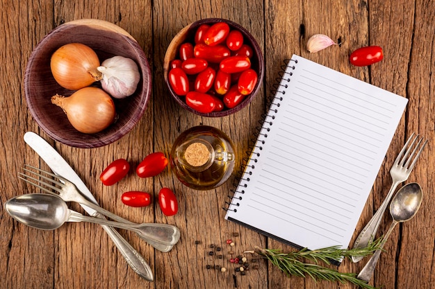 Książka kucharska i notatki